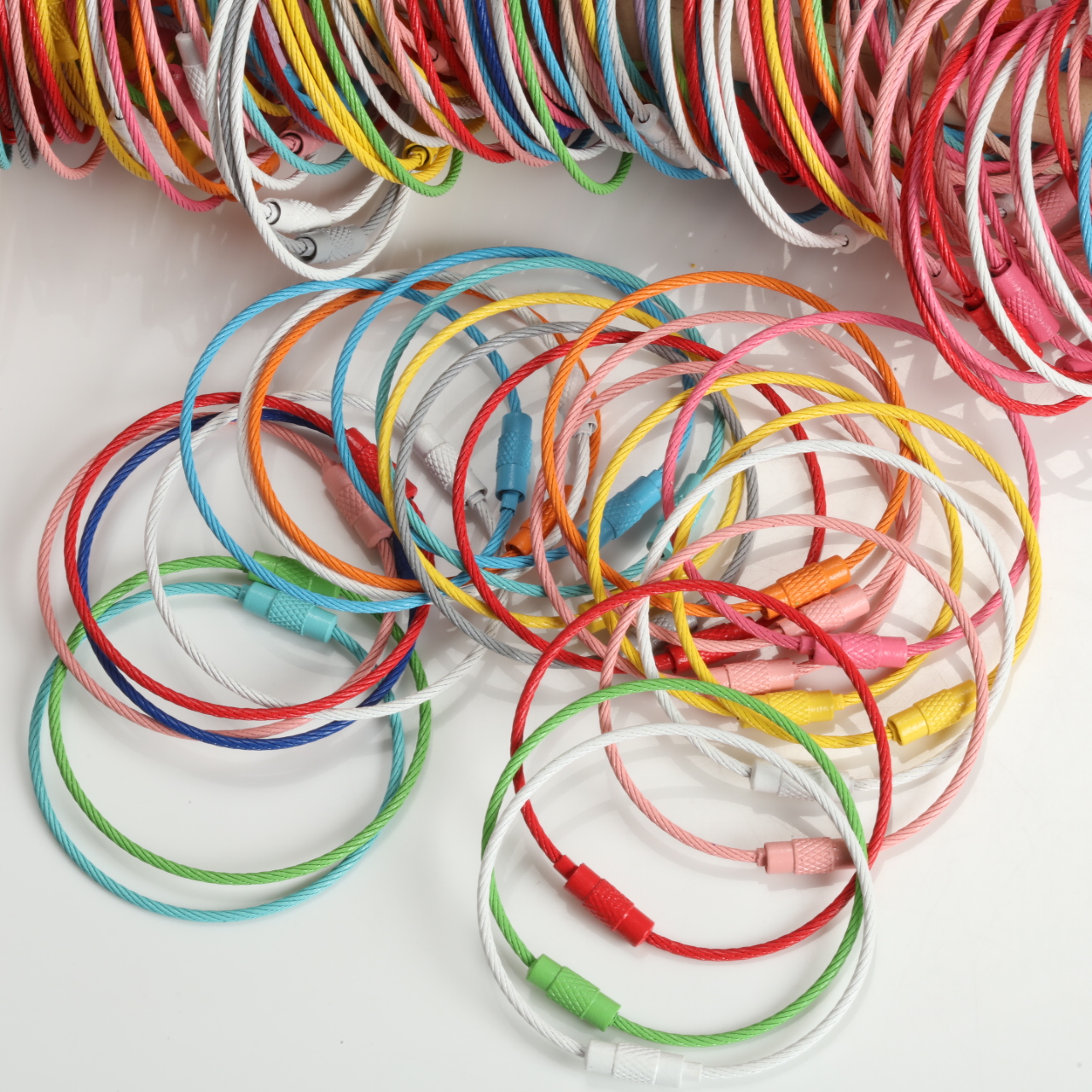 Multicolor Paint Coated Steel  - Jewelry Making Loops reseña y precio